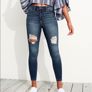 women’s hollister jeans